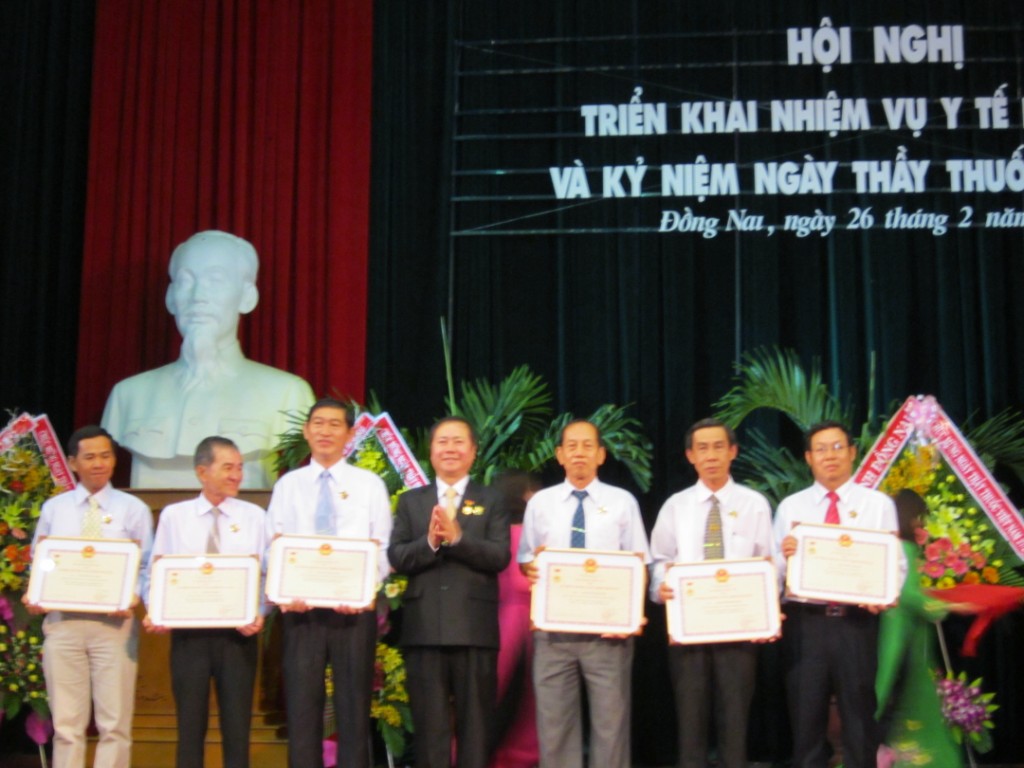 Hội nghị triển khai nhiệm vụ công tác Y tế năm 2013 2244 [Desktop Resolution].jpg